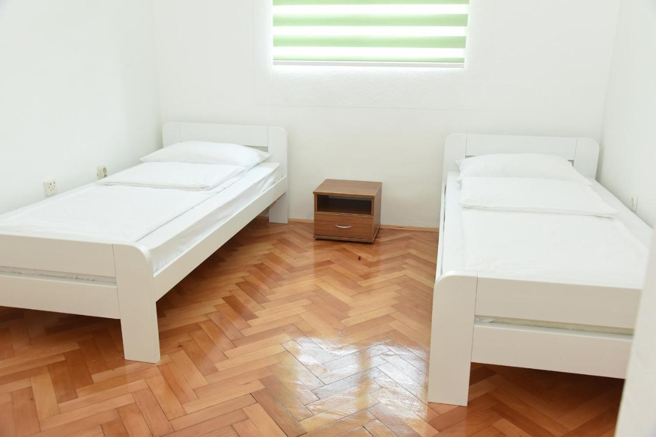 Np Sutjeska Paviljon A Hotel Tjentiste Luaran gambar