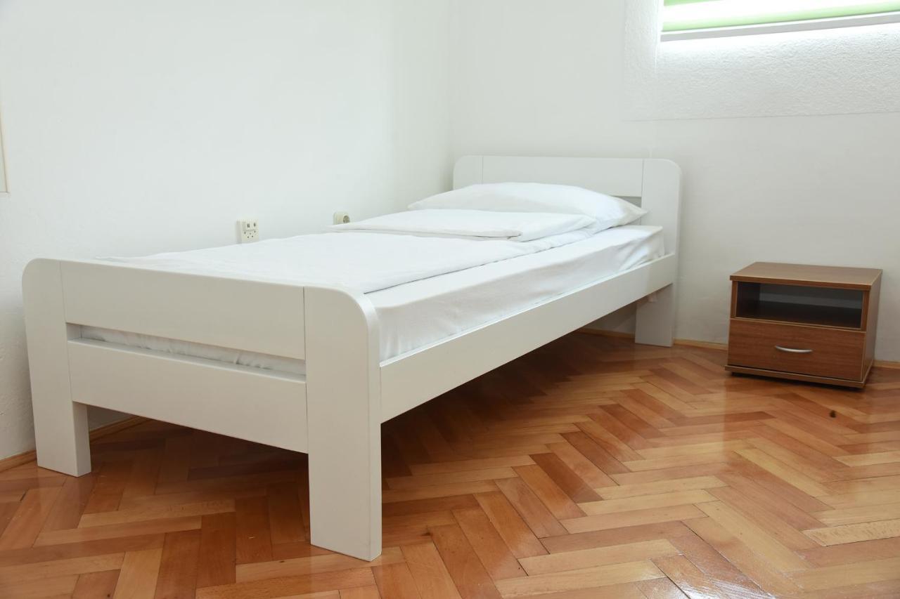 Np Sutjeska Paviljon A Hotel Tjentiste Luaran gambar